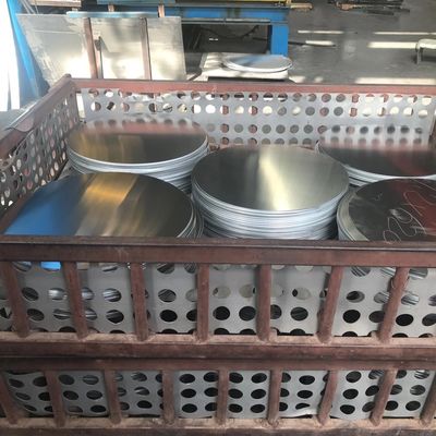 Disco redondo de aluminio serie 3000 3003, anodizado duro, esmaltado, tamaño personalizado, alta planitud, borde sin rebabas, grado alimenticio